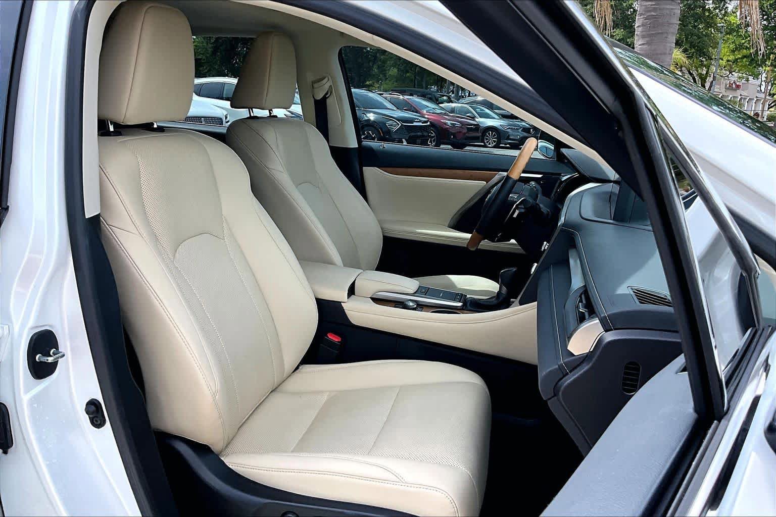 Used 2022 Lexus RX 350 FWD w/ Premium Package image 9