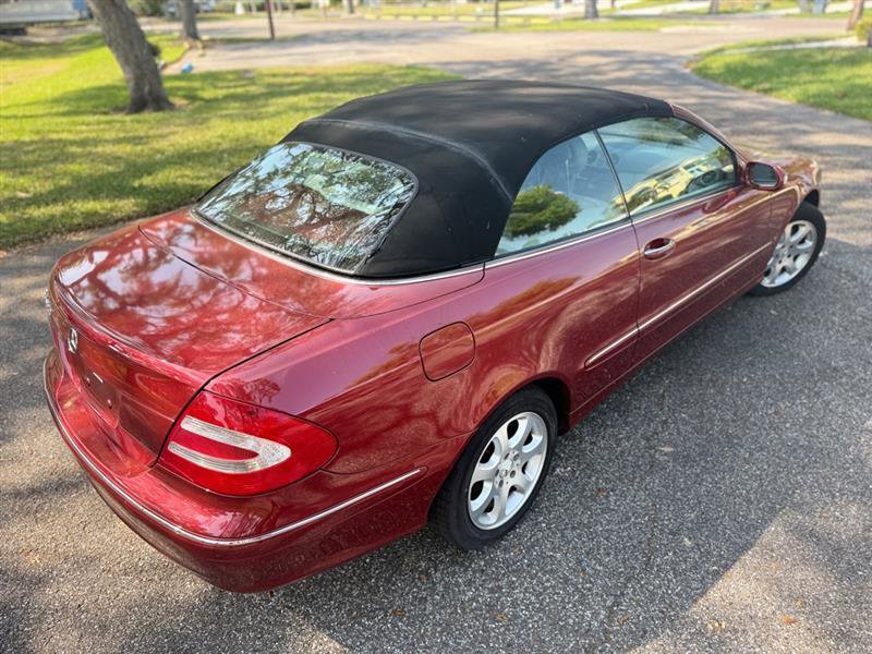 Used 2004 Mercedes-Benz CLK 320 Cabriolet image 23
