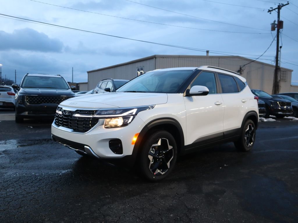 New 2026 Kia Seltos EX AWD/4WD image 3
