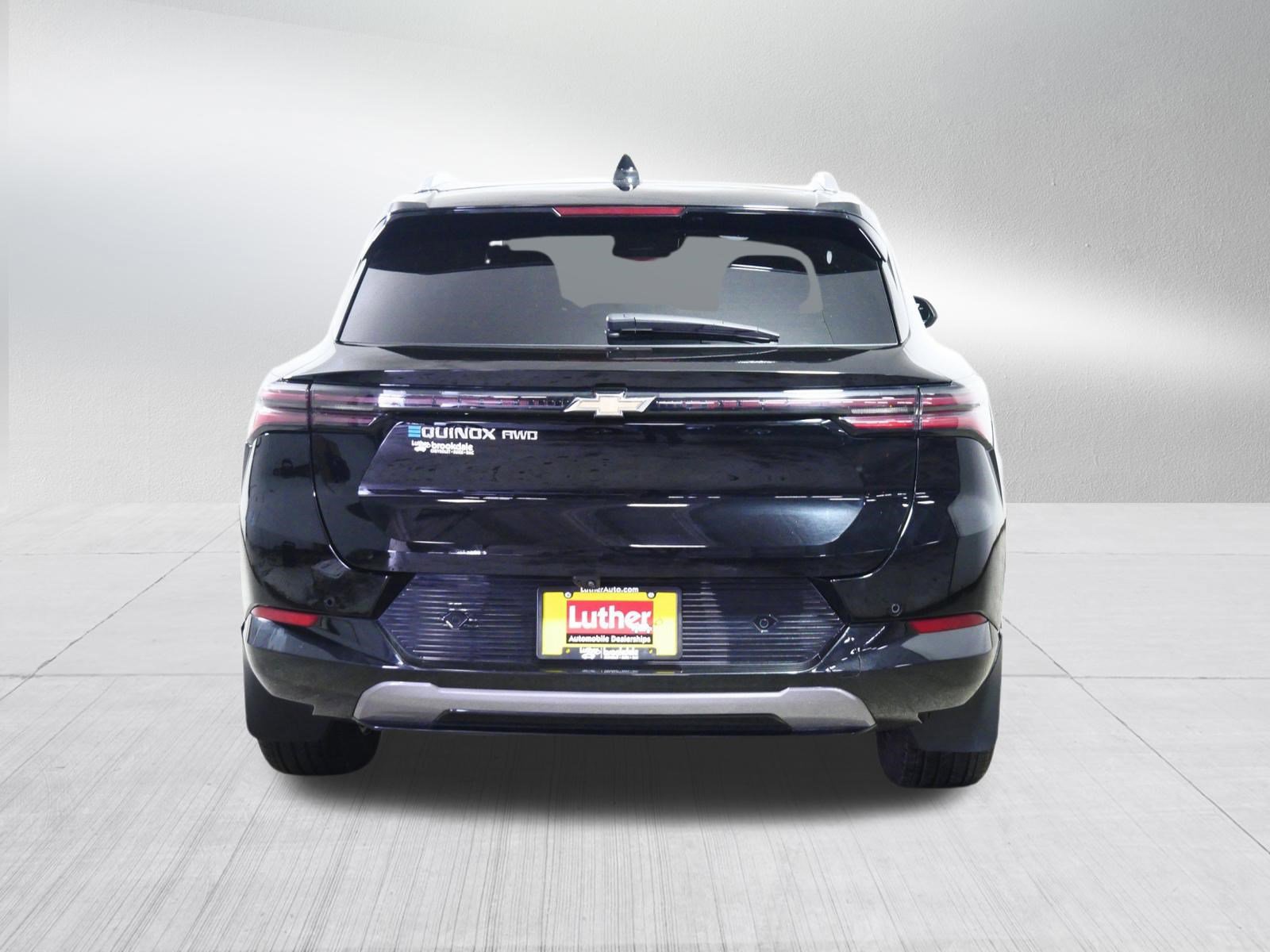 Used 2024 Chevrolet Equinox EV LT AWD/4WD image 6