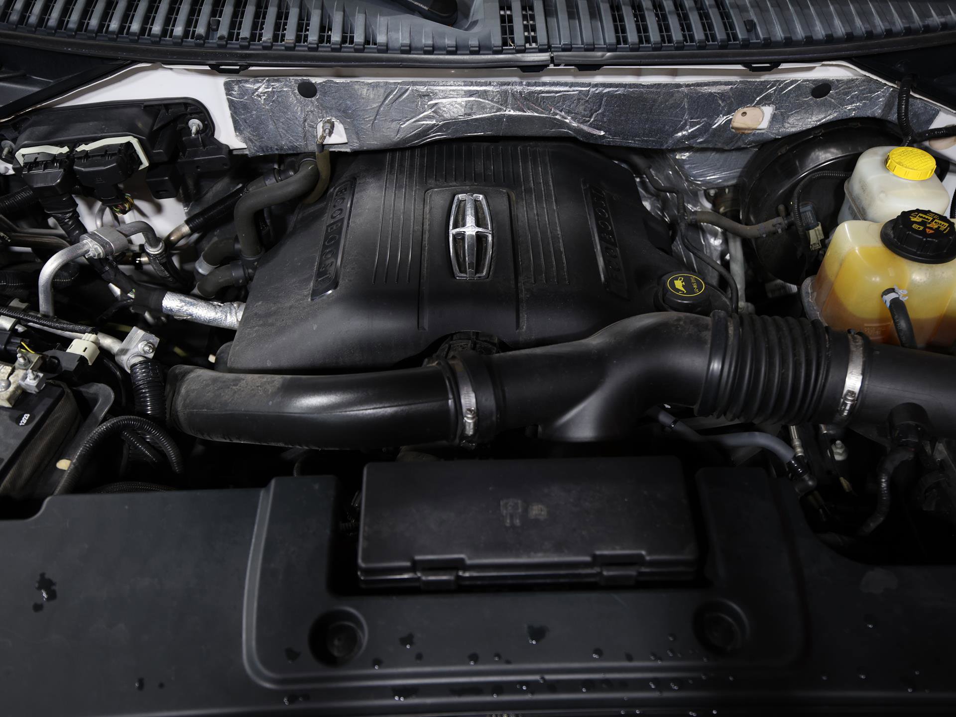 Used 2017 Lincoln Navigator Select image 29