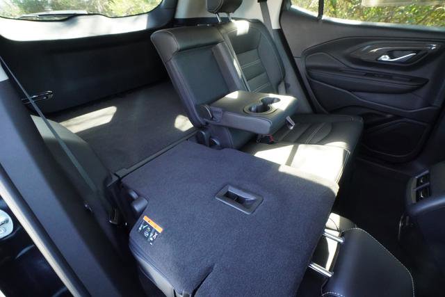 Used 2024 GMC Terrain Denali w/ Black Diamond Edition image 28