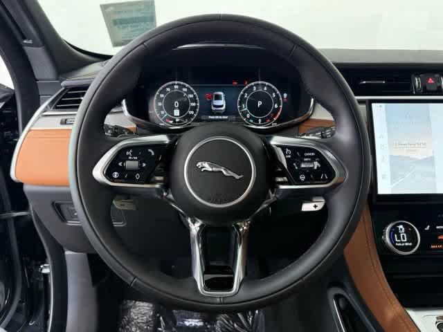 New 2026 Jaguar F-PACE R-Dynamic S AWD/4WD image 36