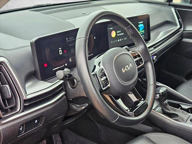Used 2024 Kia Sorento S image 8