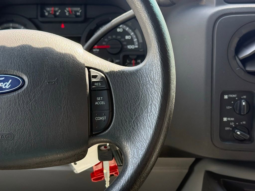 Used 2012 Ford E-350 and Econoline 350 XLT image 10