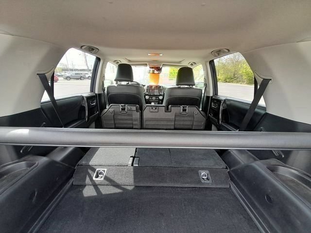 Used 2020 Toyota 4Runner TRD Off-Road Premium w/ Moonroof Package AWD/4WD image 46
