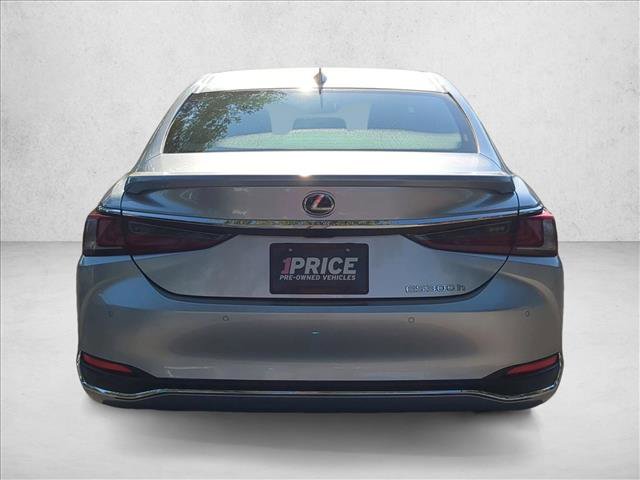 Used 2025 Lexus ES 300h w/ Premium Package image 7