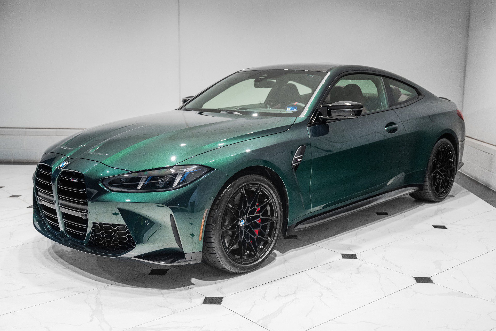 Used 2027 BMW M4 Coupe w/ M Driver's Package RWD image 5