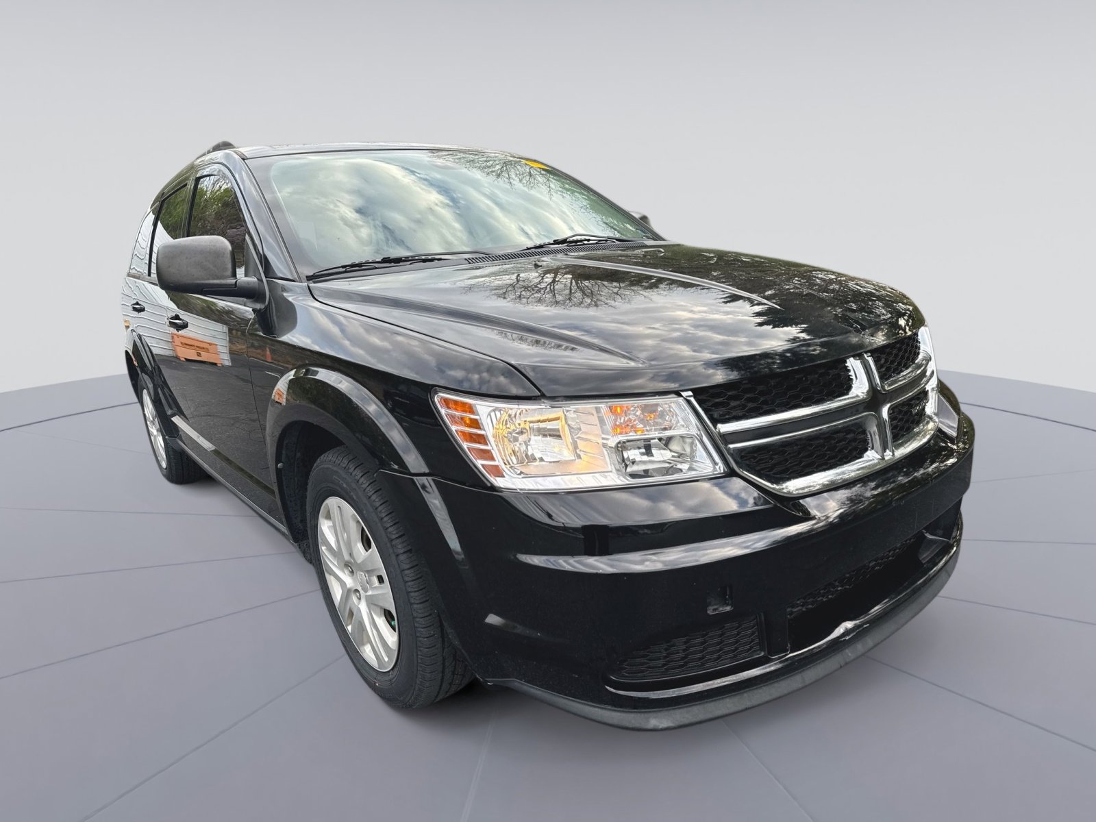 Used 2018 Dodge Journey SE image 3
