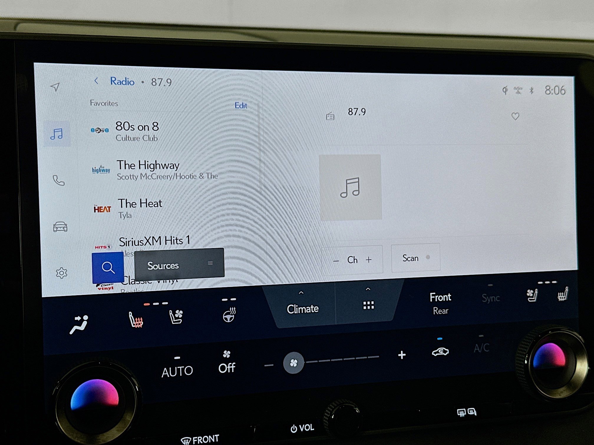 Used 2023 Lexus RX 350 Premium Plus w/ Accessory Package (Z1) image 21