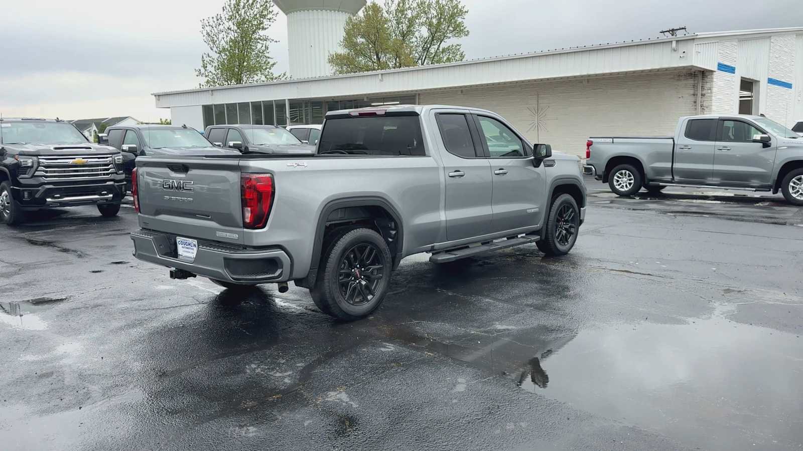 Used 2023 GMC Sierra 1500 Elevation AWD/4WD image 8