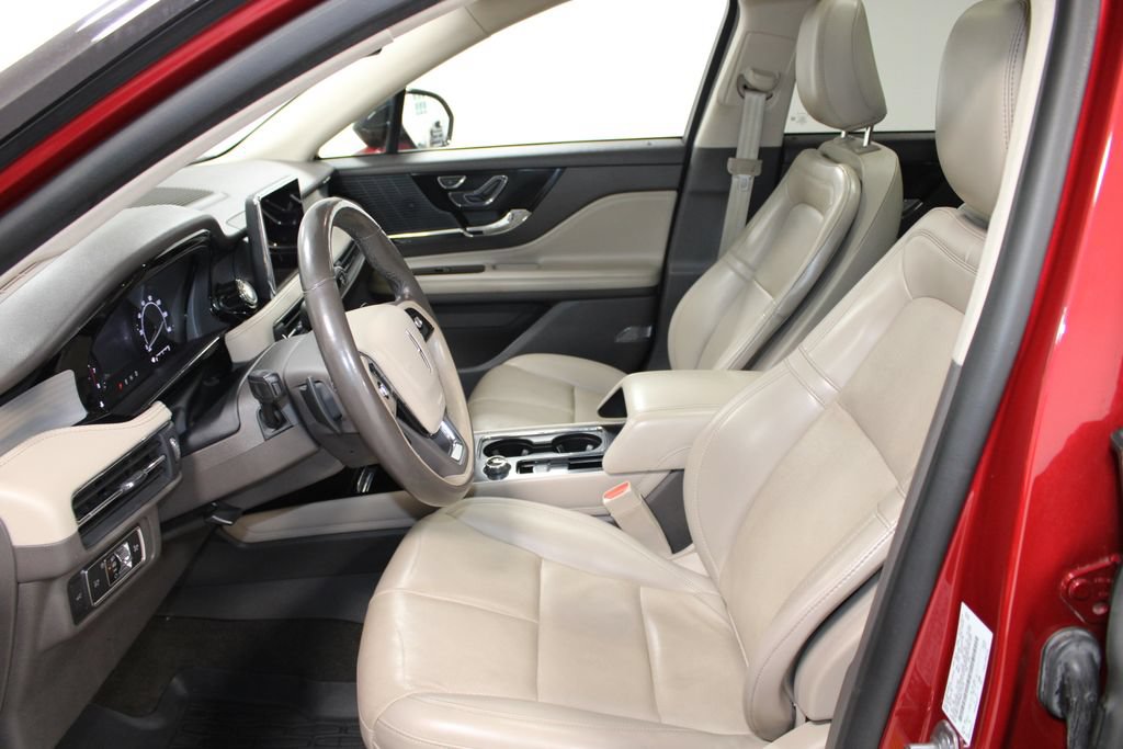 Used 2021 Lincoln Corsair AWD w/ Premium Package image 21
