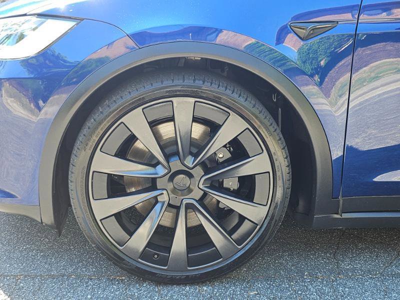 Used 2023 Tesla Model X image 16