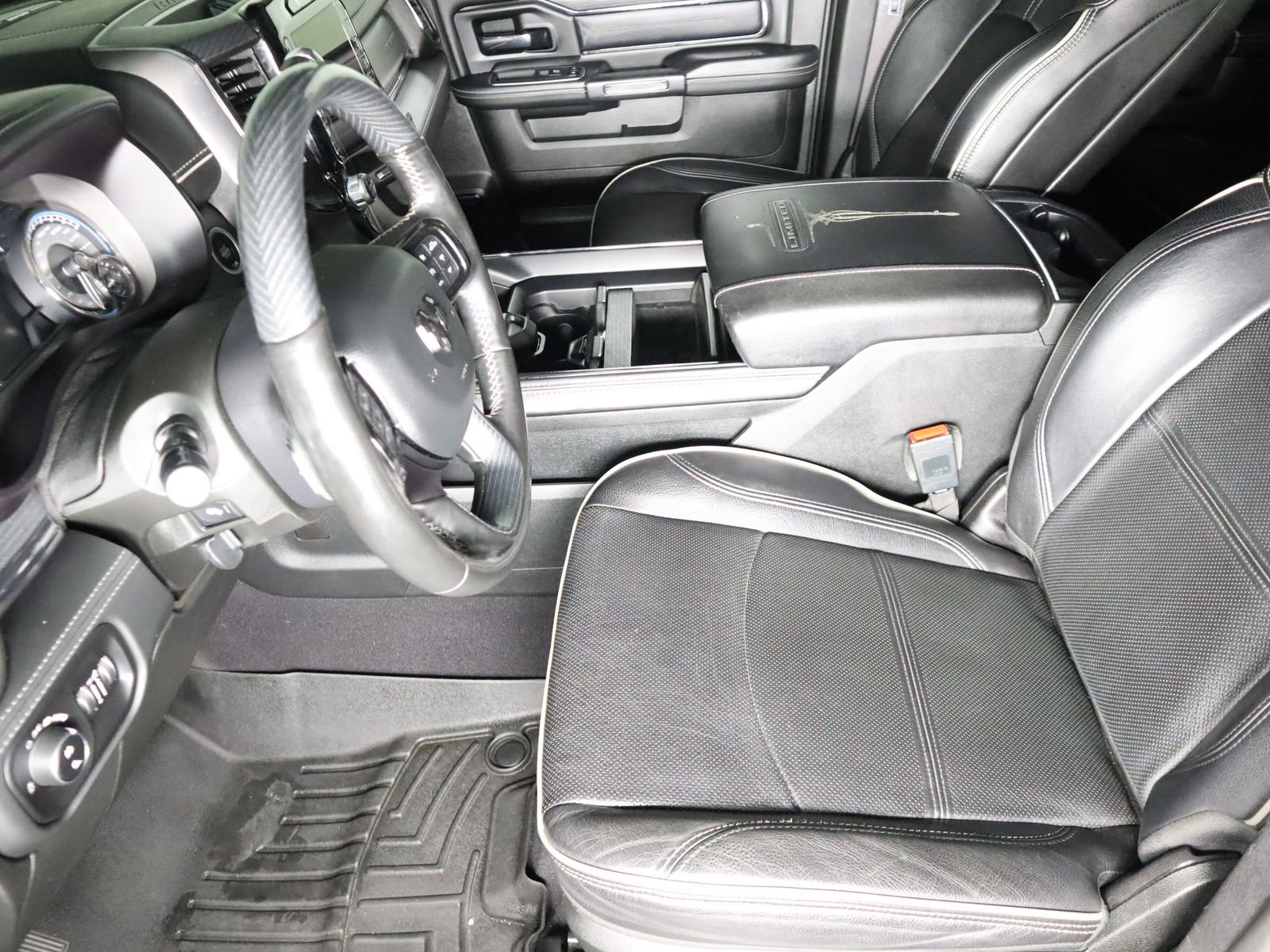 Used 2022 RAM 2500 Limited image 27