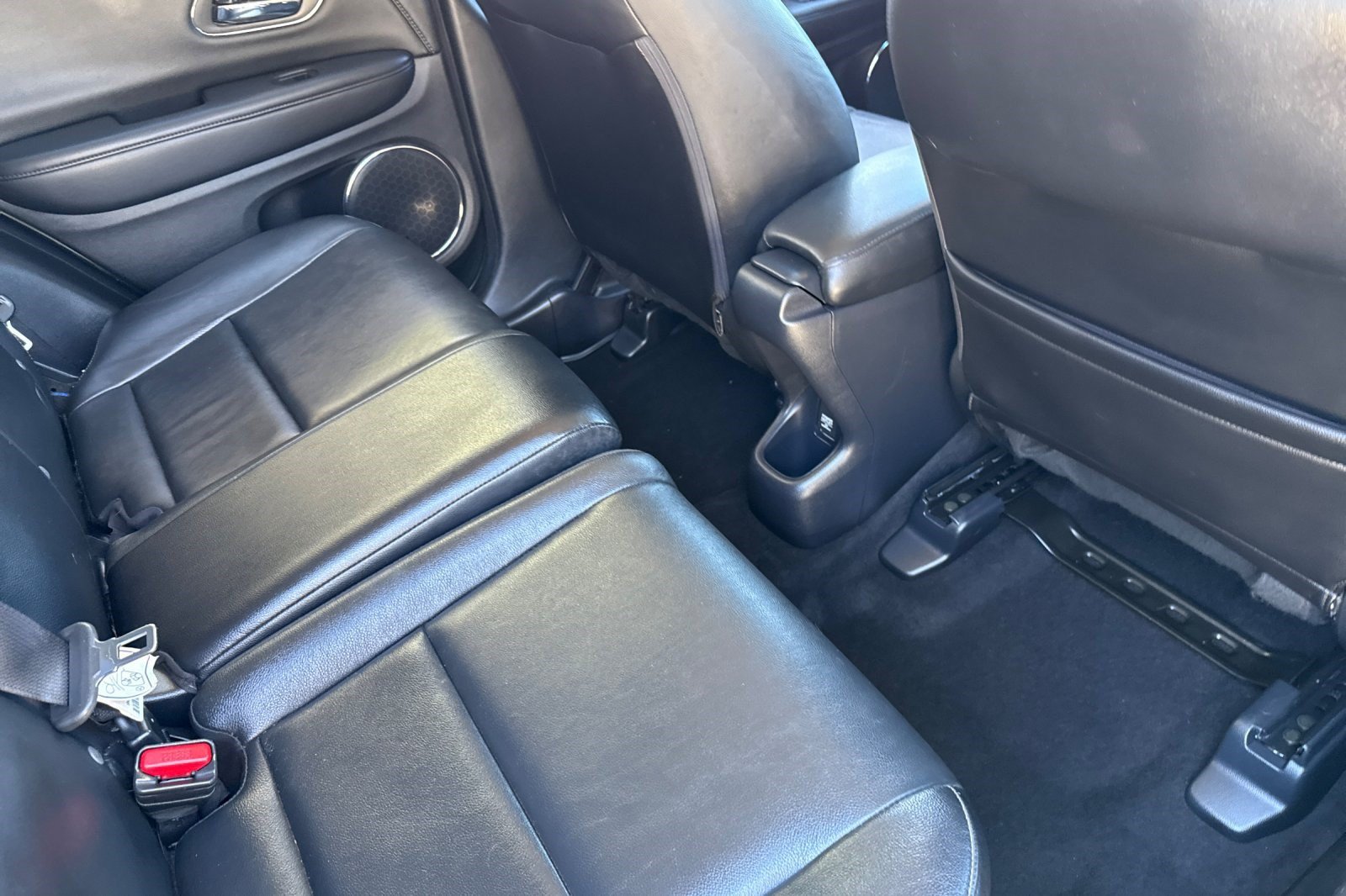 Used 2017 Honda HR-V EX-L image 28