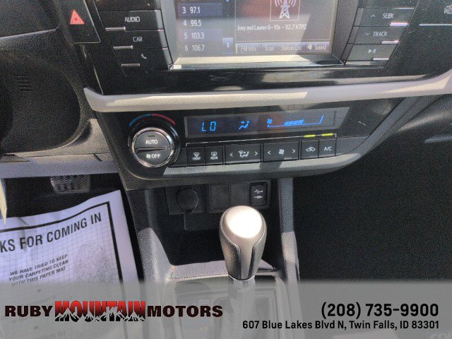 Used 2016 Toyota Corolla LE FWD image 21