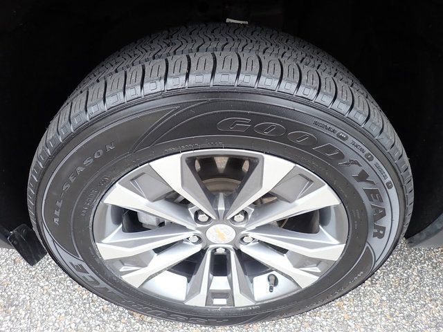 Used 2025 Chevrolet Equinox LT AWD/4WD image 12