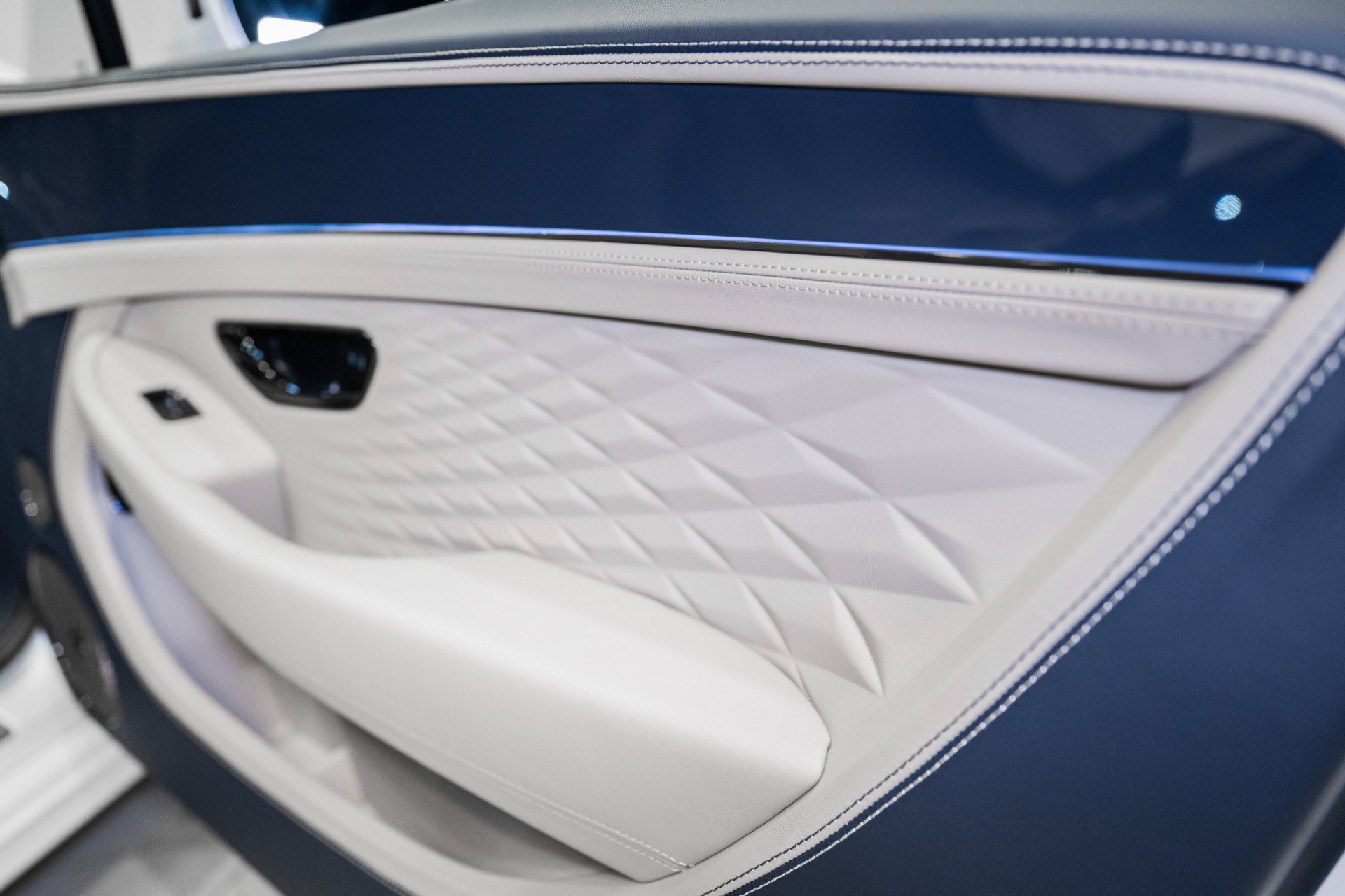 New 2026 Bentley Continental GTC AWD/4WD image 48