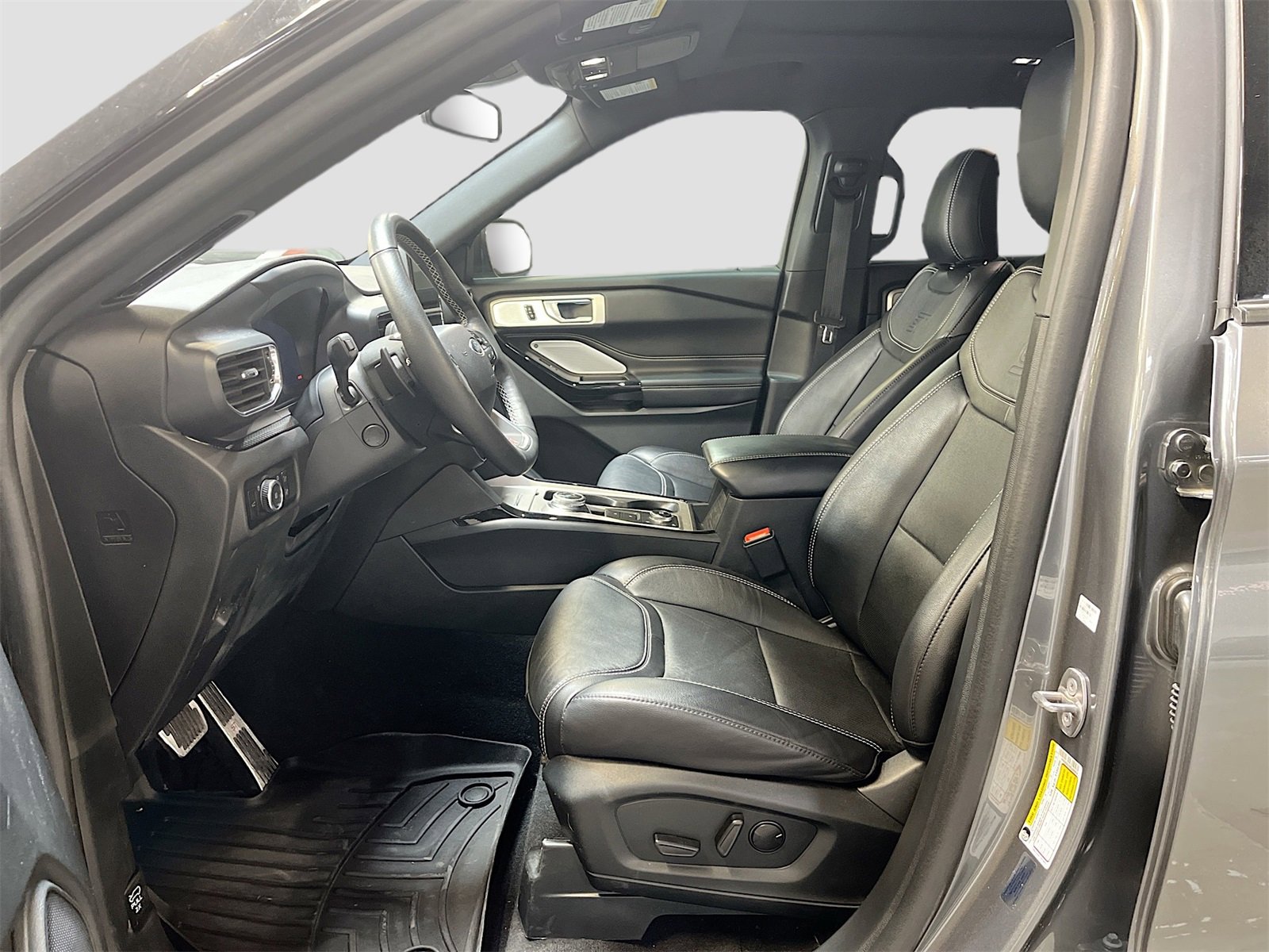 Used 2024 Ford Explorer ST w/ Equipment Group 401A image 22