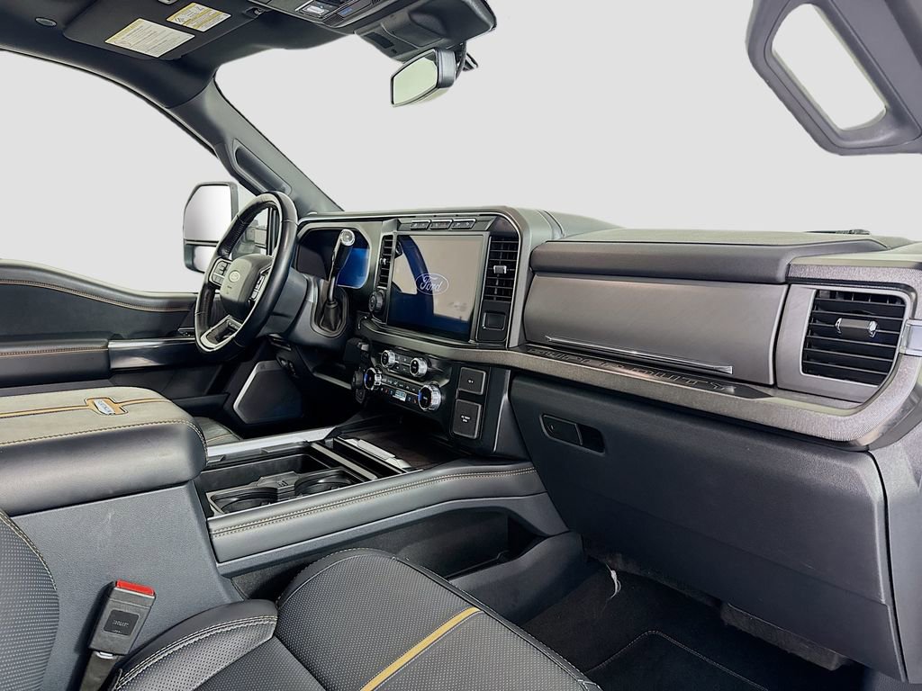 Used 2024 Ford F350 Platinum image 24