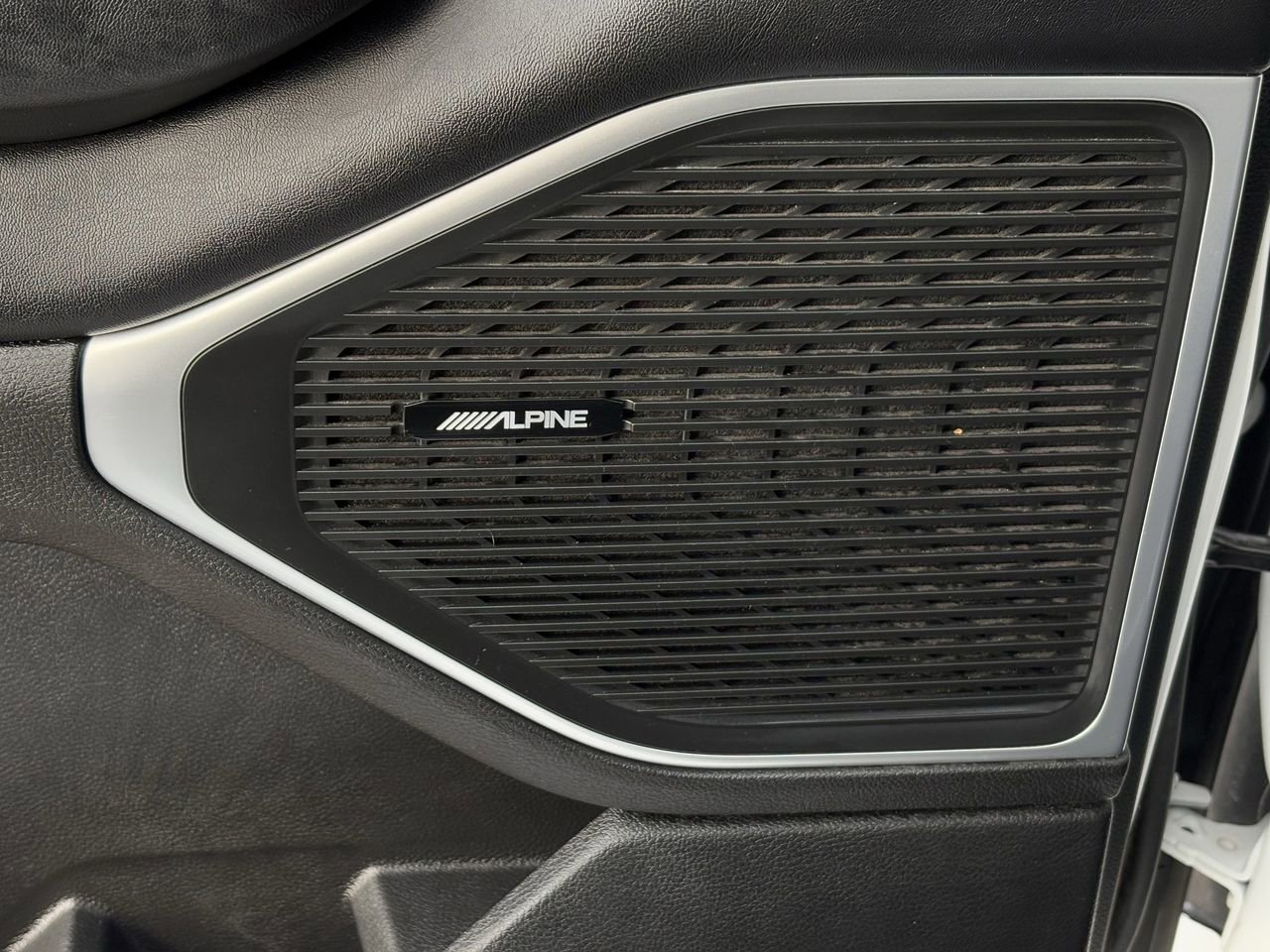 Used 2024 Jeep Wagoneer L Series II image 26