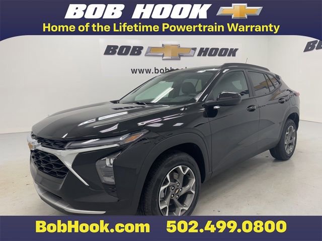 New 2026 Chevrolet Trax LT w/ Driver Confidence Package FWD image 1