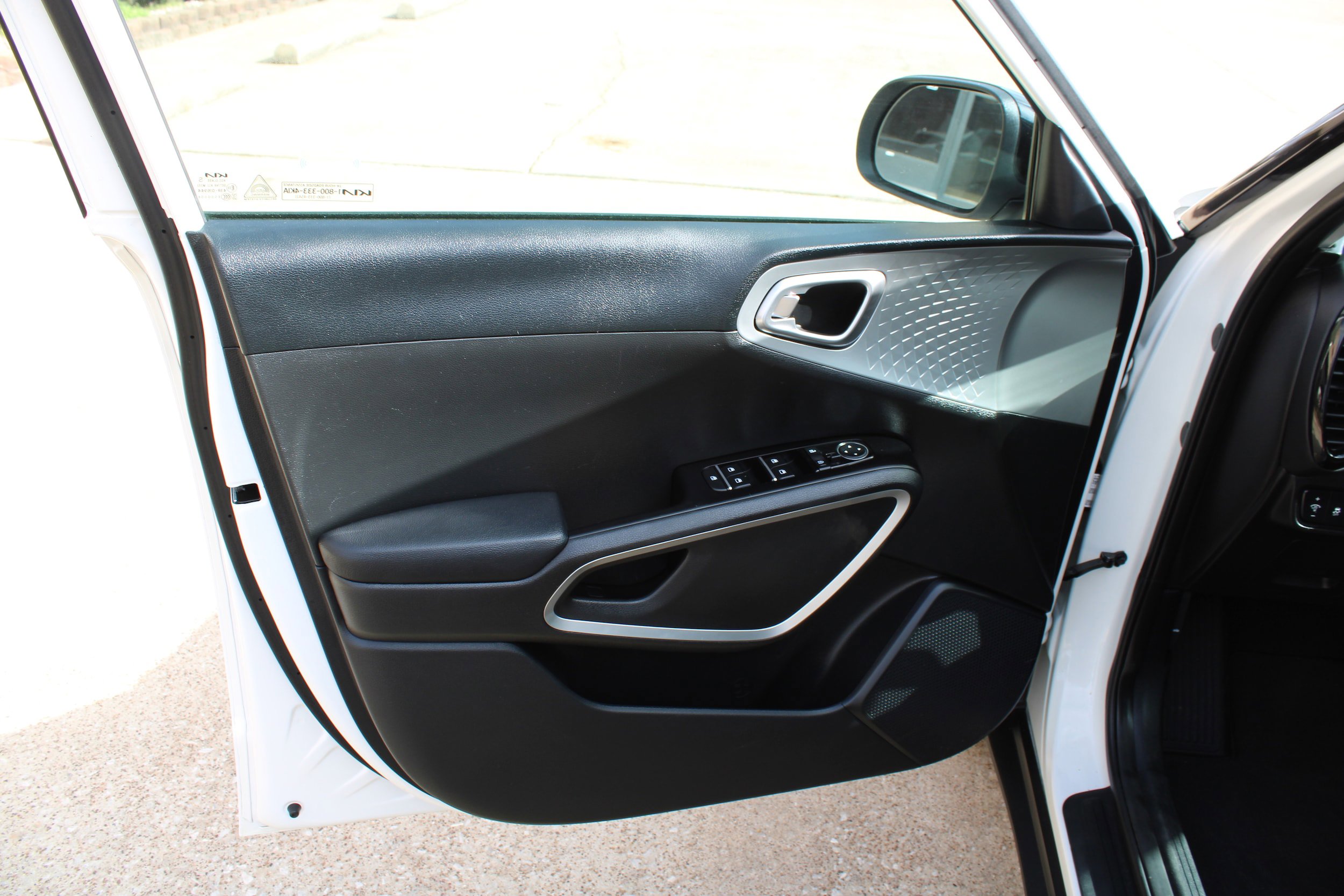 Used 2023 Kia Soul S FWD image 18