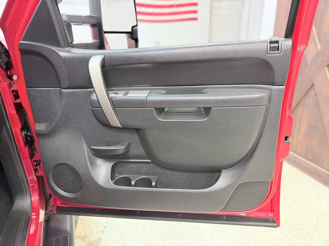 Used 2011 Chevrolet Silverado 3500 LT image 28