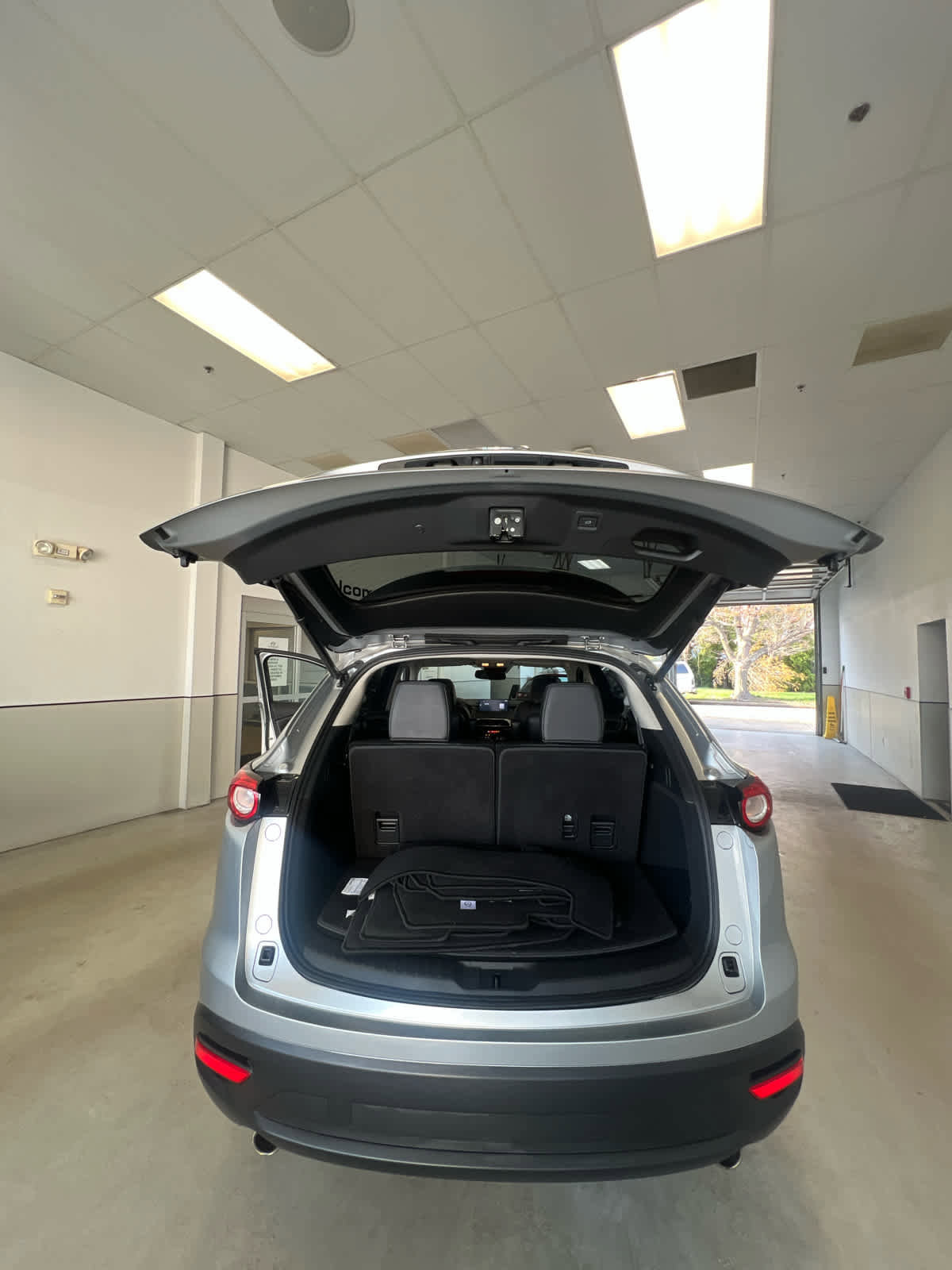 Certified 2023 MAZDA CX-9 Touring image 10