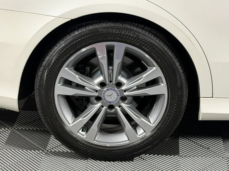 Used 2014 Mercedes-Benz E 250 BlueTEC 4MATIC Sedan image 64