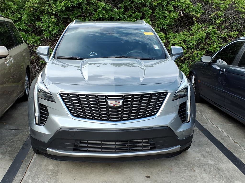 Certified 2023 Cadillac XT4 Premium Luxury w/ Technology Package image 2