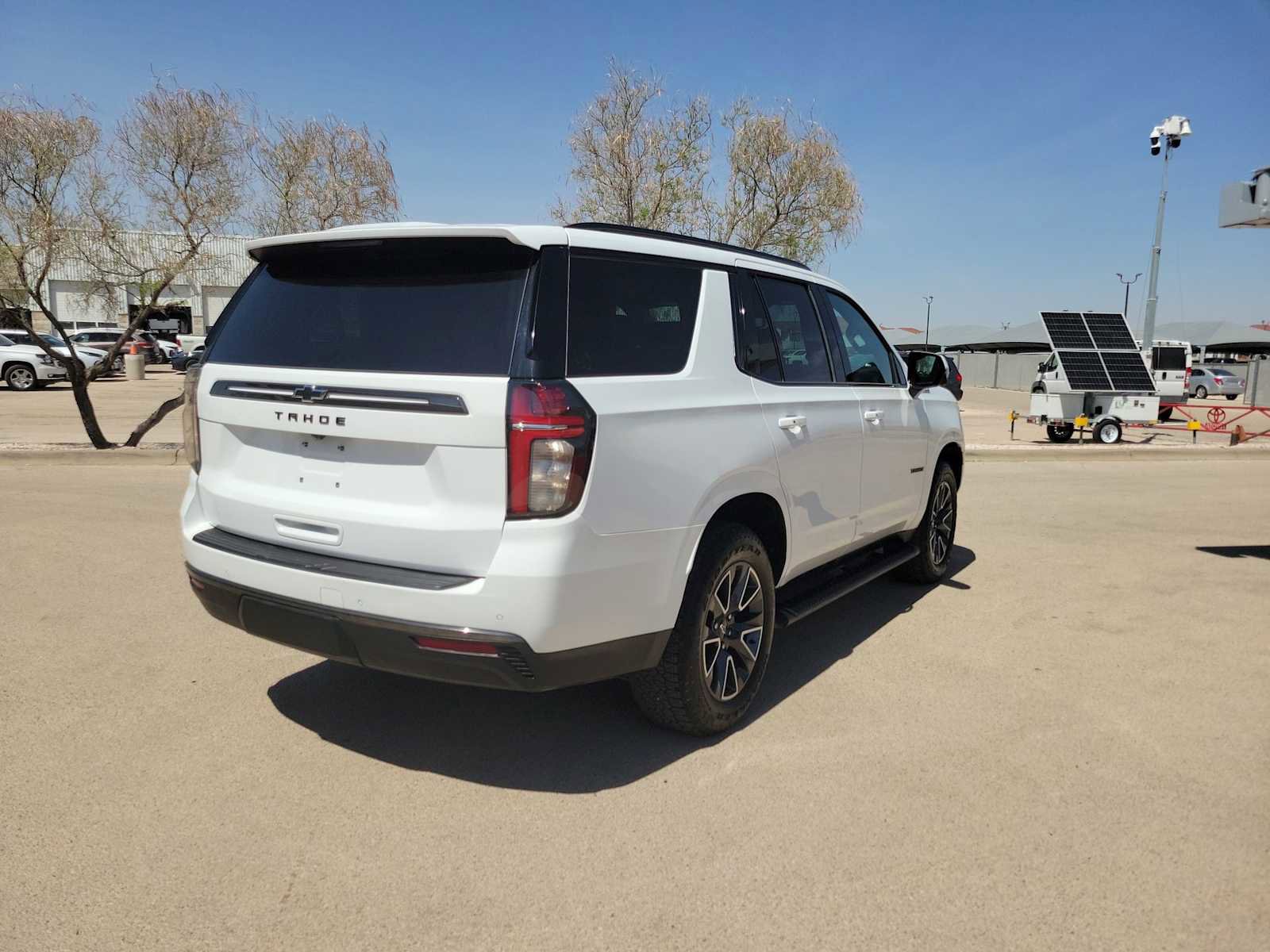 Used 2021 Chevrolet Tahoe Z71 w/ Z71 Off-Road Package image 9