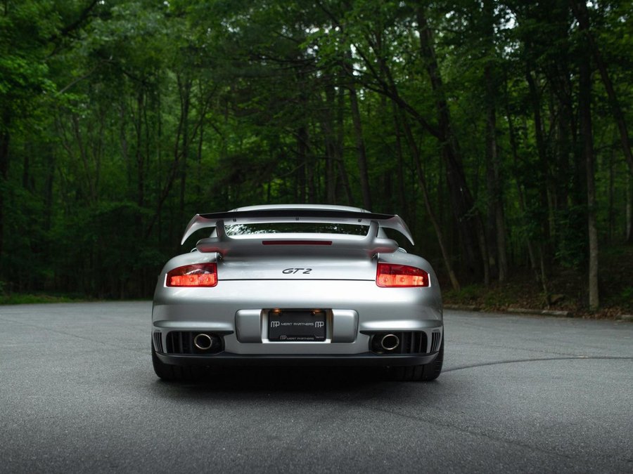 Used 2008 Porsche 911 GT2 RWD image 13
