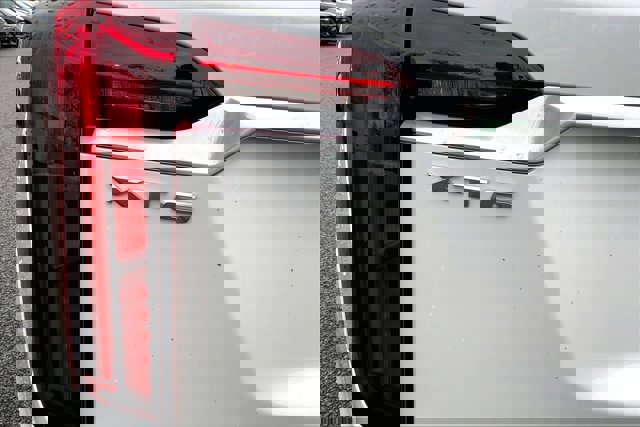 Used 2023 Cadillac XT6 Luxury image 7