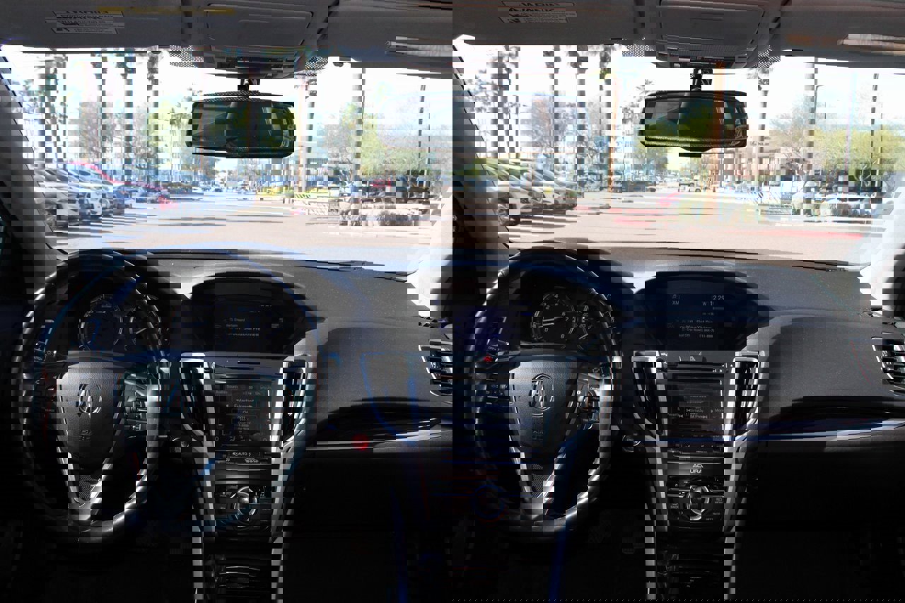 Used 2017 Acura TLX image 12