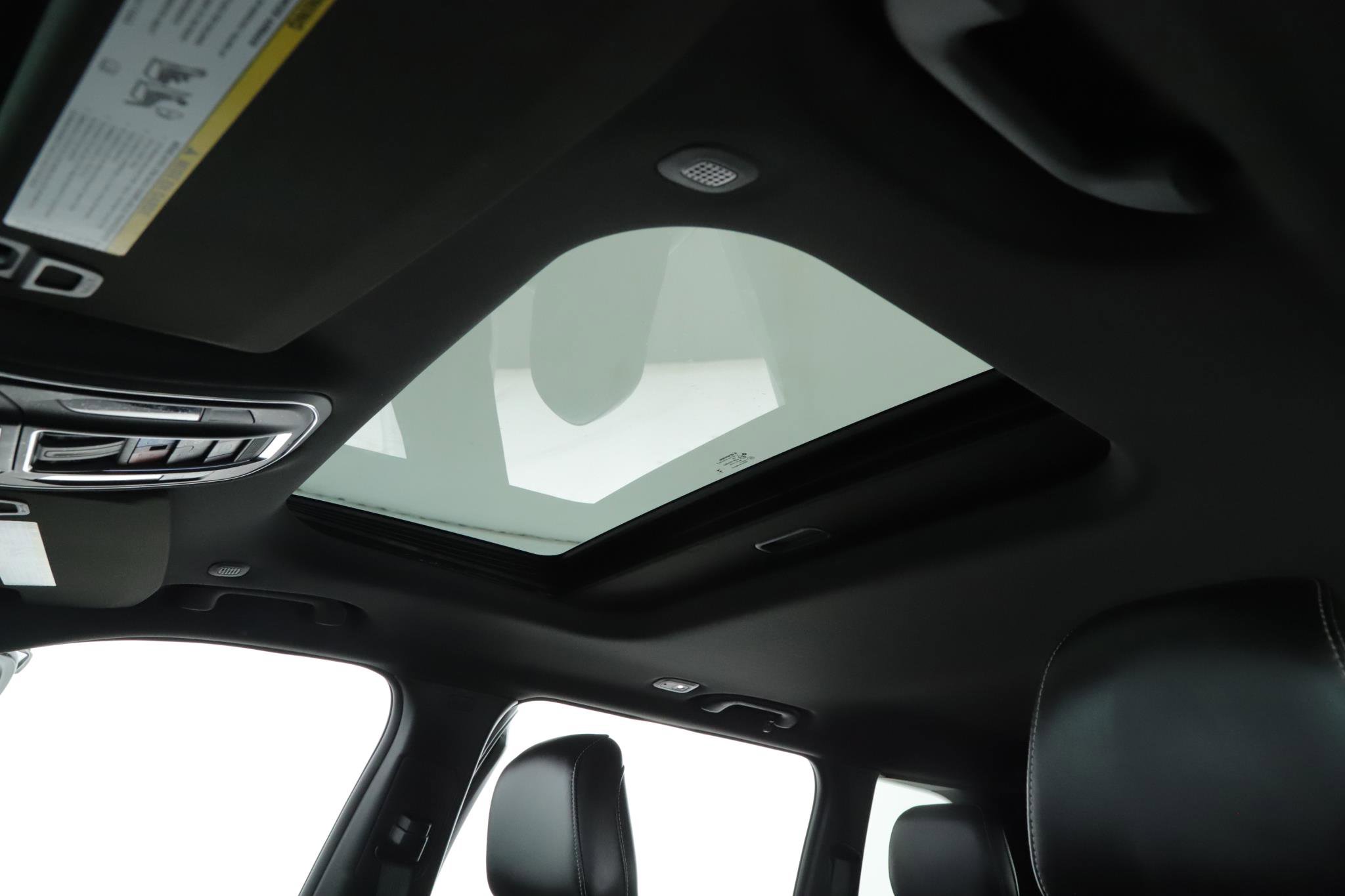 Used 2024 Jeep Grand Cherokee Altitude image 16