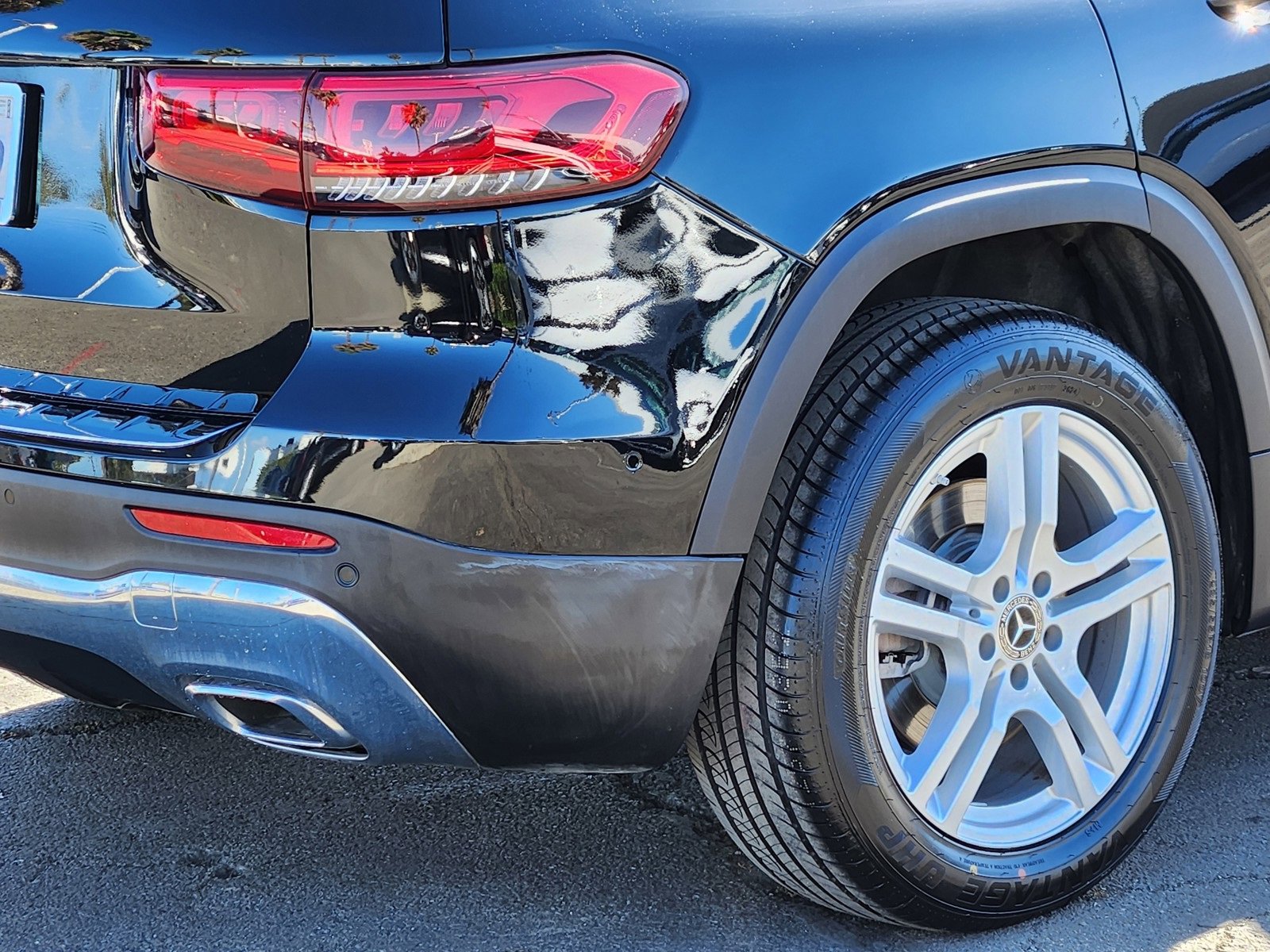 Used 2023 Mercedes-Benz GLB 250 image 21