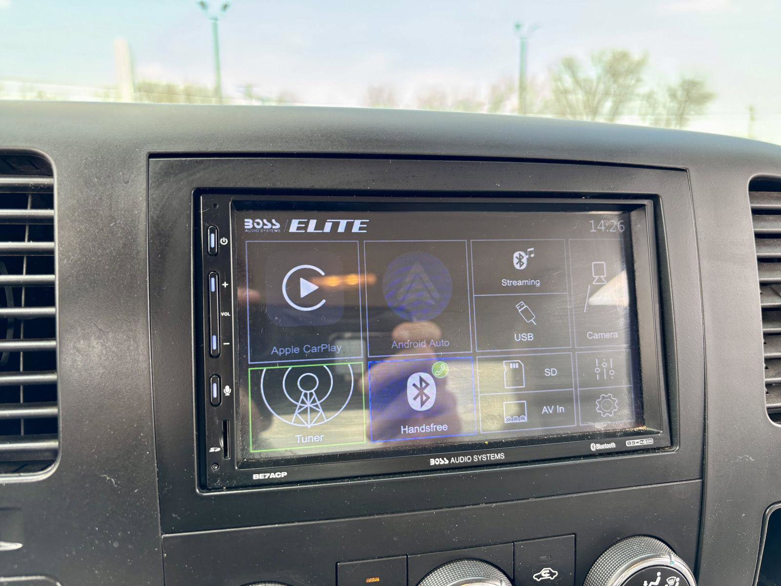 Used 2014 Chevrolet Silverado 2500 LT image 4