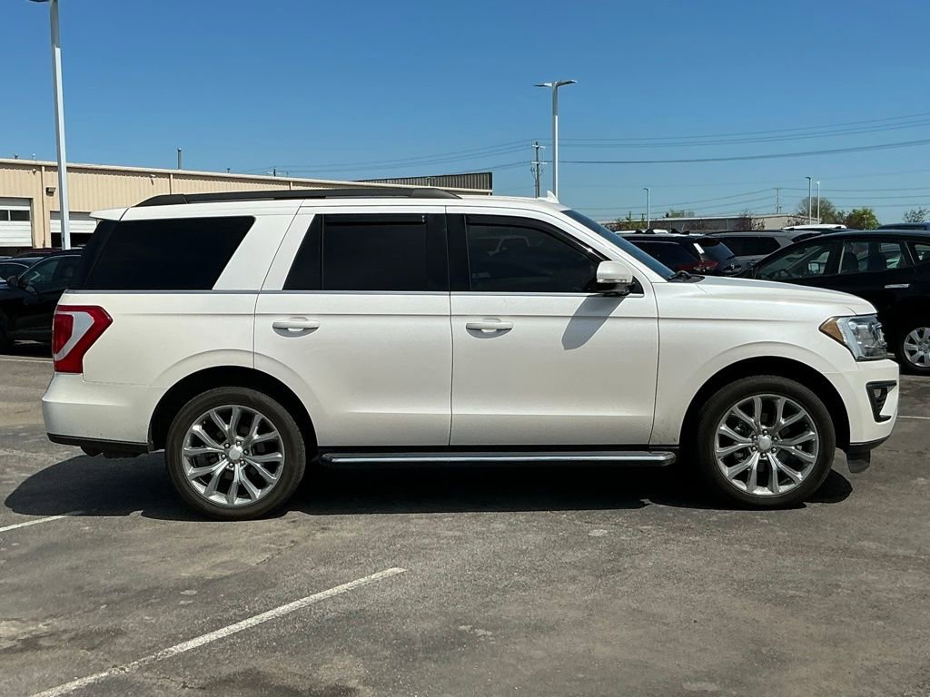 Used 2019 Ford Expedition XLT w/ Equipment Group 202A image 8