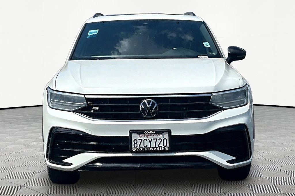 Used 2022 Volkswagen Tiguan SE R-Line image 2