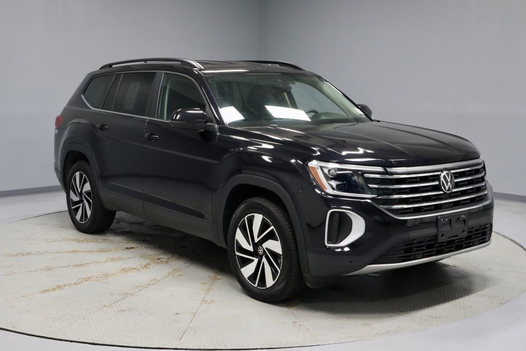 Used 2025 Volkswagen Atlas SE