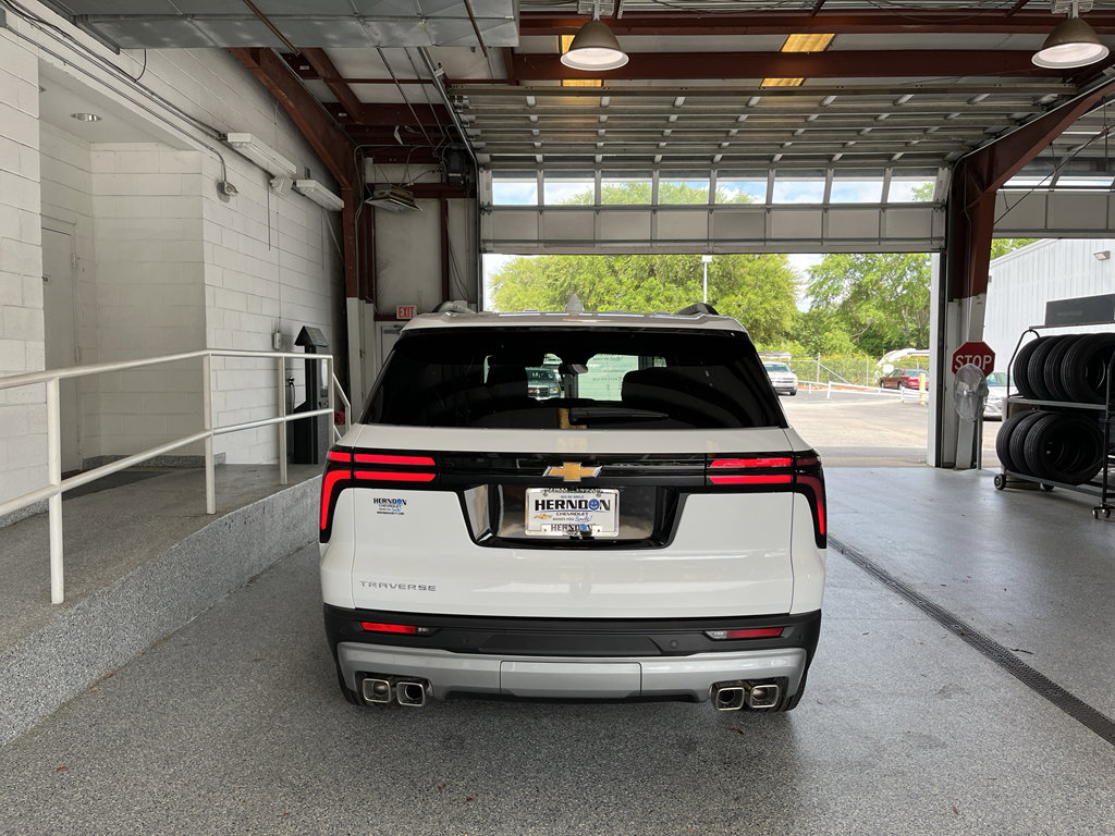 New 2026 Chevrolet Traverse LT FWD image 7