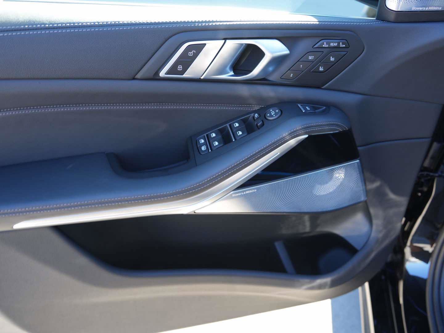 New 2026 BMW ALPINA XB7 image 14