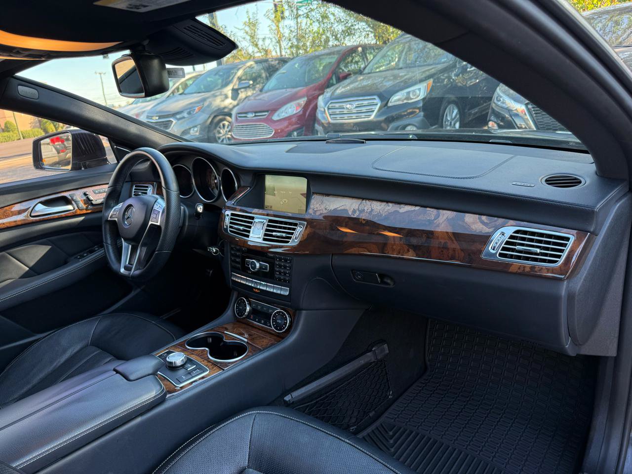 Used 2014 Mercedes-Benz CLS 550 4MATIC w/ Premium 1 Package image 17