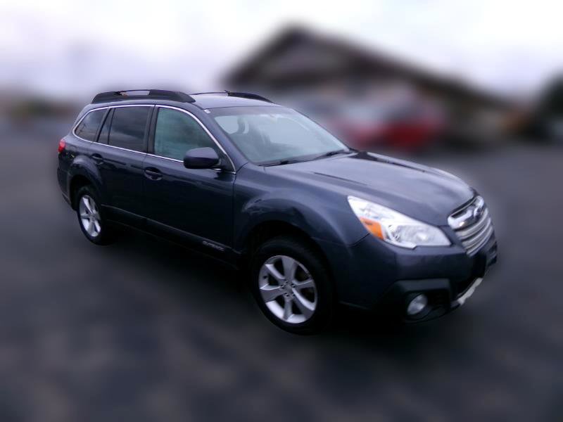 Used 2014 Subaru Outback 3.6R Limited image 1