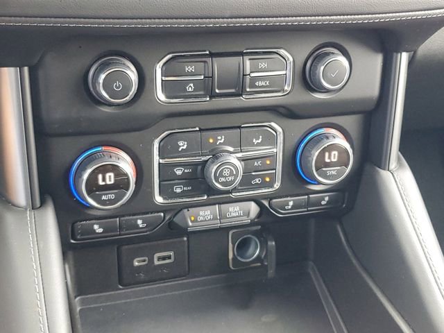 Used 2022 Chevrolet Tahoe Z71 w/ Luxury Package image 19