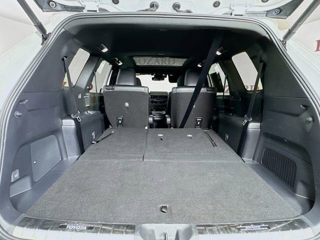 Used 2025 Toyota Grand Highlander AWD Hybrid image 31