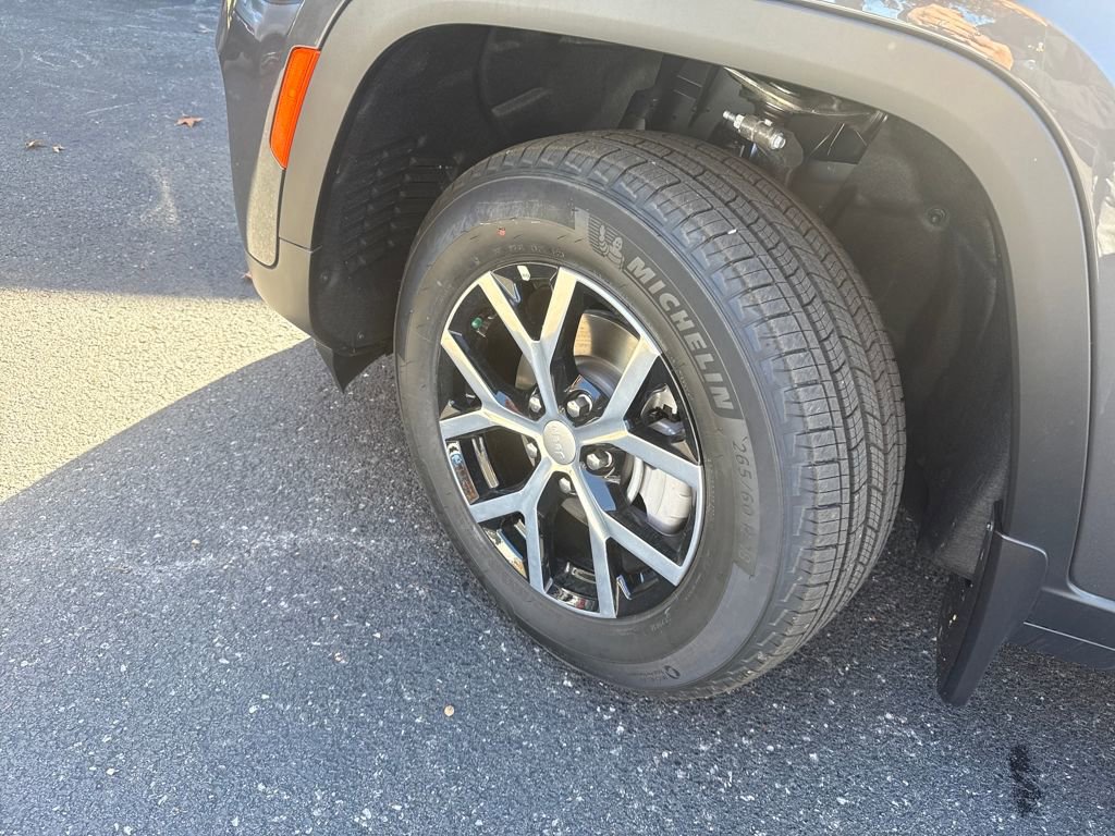 New 2025 Jeep Grand Cherokee Laredo X w/ Luxury Tech Group I image 23