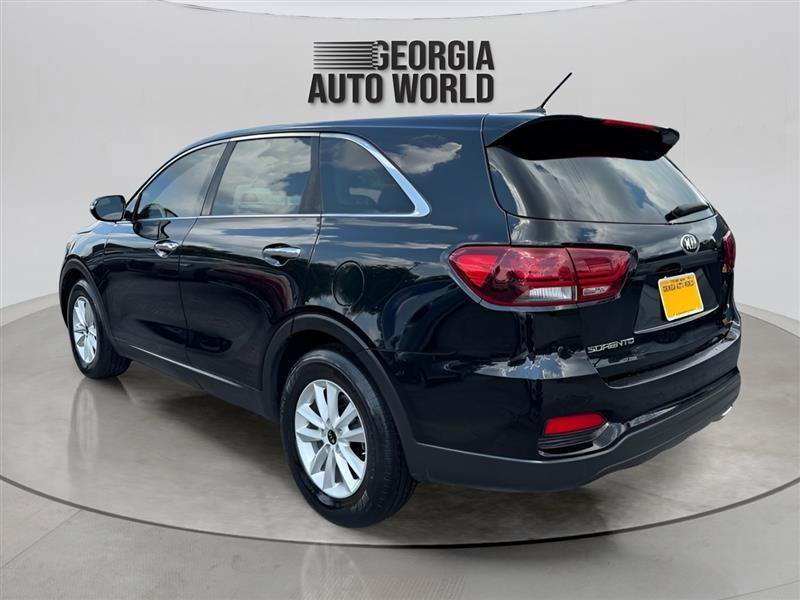 Used 2020 Kia Sorento FWD V6 image 11