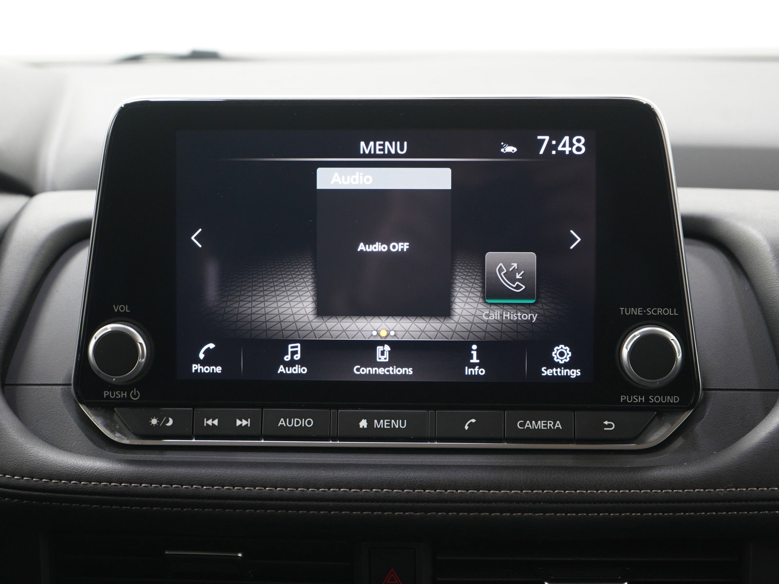 Used 2025 Nissan Rogue SV image 19